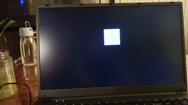 Sgin 17 laptop 8gb 256gb gray 1